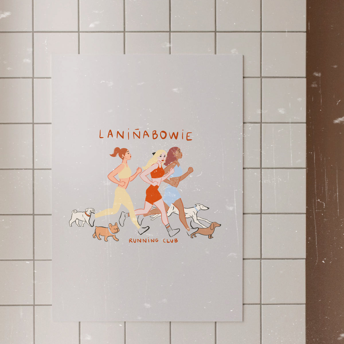 Lámina ilustración de Laniñabowie modelo "plant lover" con ilustración inspirada en los clubes de running femenino y sus acompañantes perrunos.