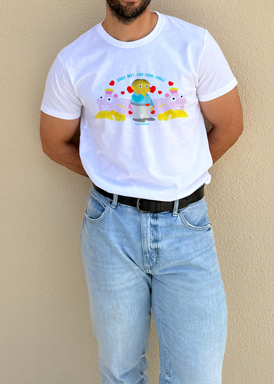 Camiseta&nbsp;Ralph

Camiseta estampada a todo color con ilustración del adorable&nbsp;Ralph Wiggum&nbsp;y&nbsp;su mítica frase de Los Simpson ⚡

Regálasela a esa persona especial que es tan chu-chu-chuli 🥰

Esta camiseta de&nbsp;Ralph&nbsp;es ligera y suave... perfecta para el día a día!