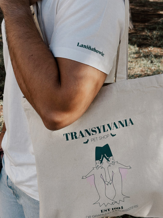 Tote bag de algodón 100% orgánico con impresión de la Pajarería de Transilvania realizada por Laniñabowie.
